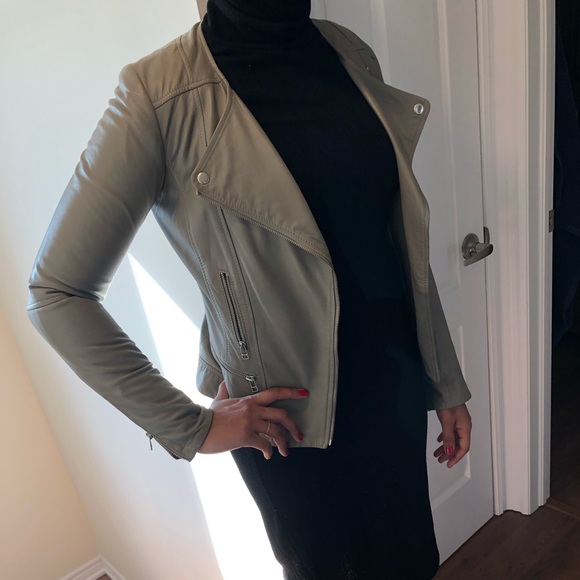 Danier grey leather women’s jacket - Picture 1 of 8